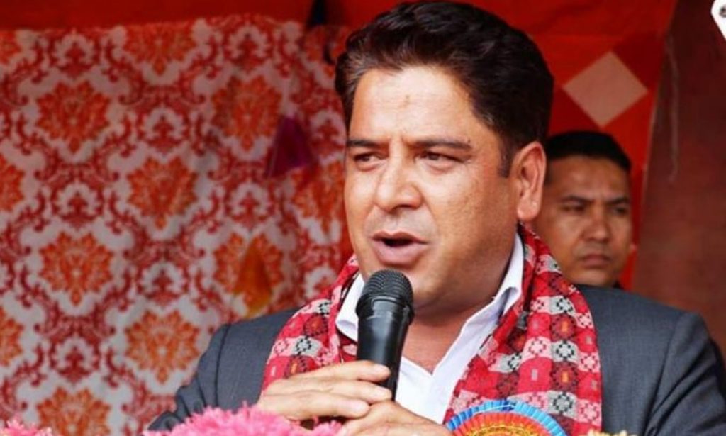 मन्त्री भण्डारीद्वारा निर्माण व्यवसायीको समस्या समाधान गर्ने प्रतिवद्धता